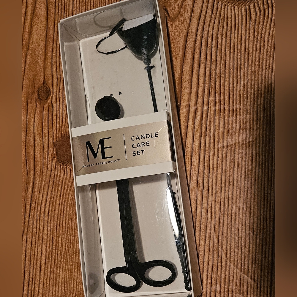 Modern Expressions Candle Care Set, Wick Trimmer & Snuffer - Picture 2 of 4